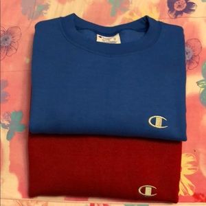2 champion crew necks